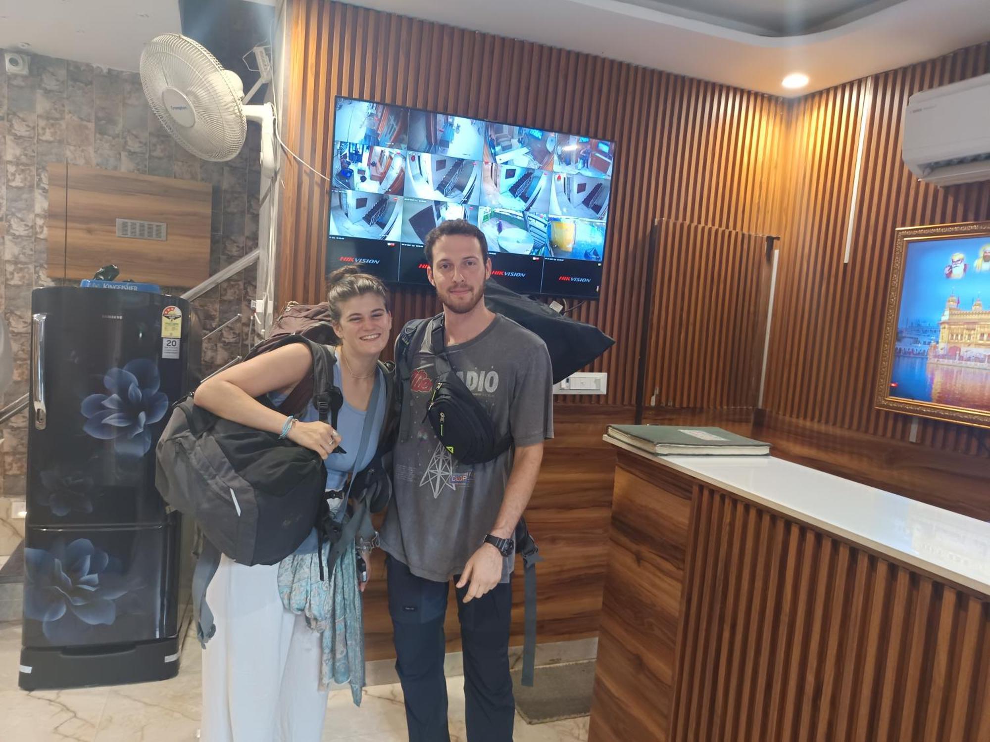 Hotel Gs Amritsar 200 Mtr From Golden Temple Eksteriør bilde